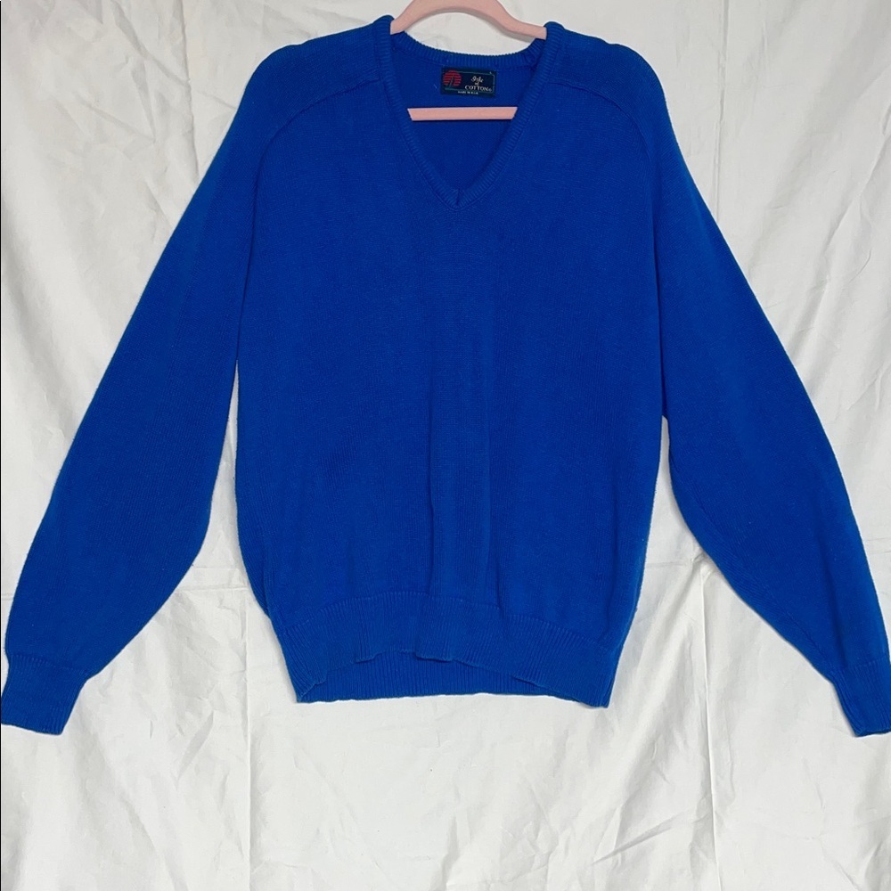Isle of Cotton Men's Blue V Neck Sweater.  Sz Large.  100% Cotton. Made is USA
